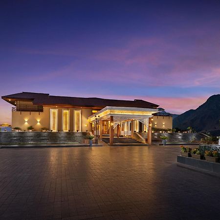Taj Dal View Srinagar Hotel Exterior photo