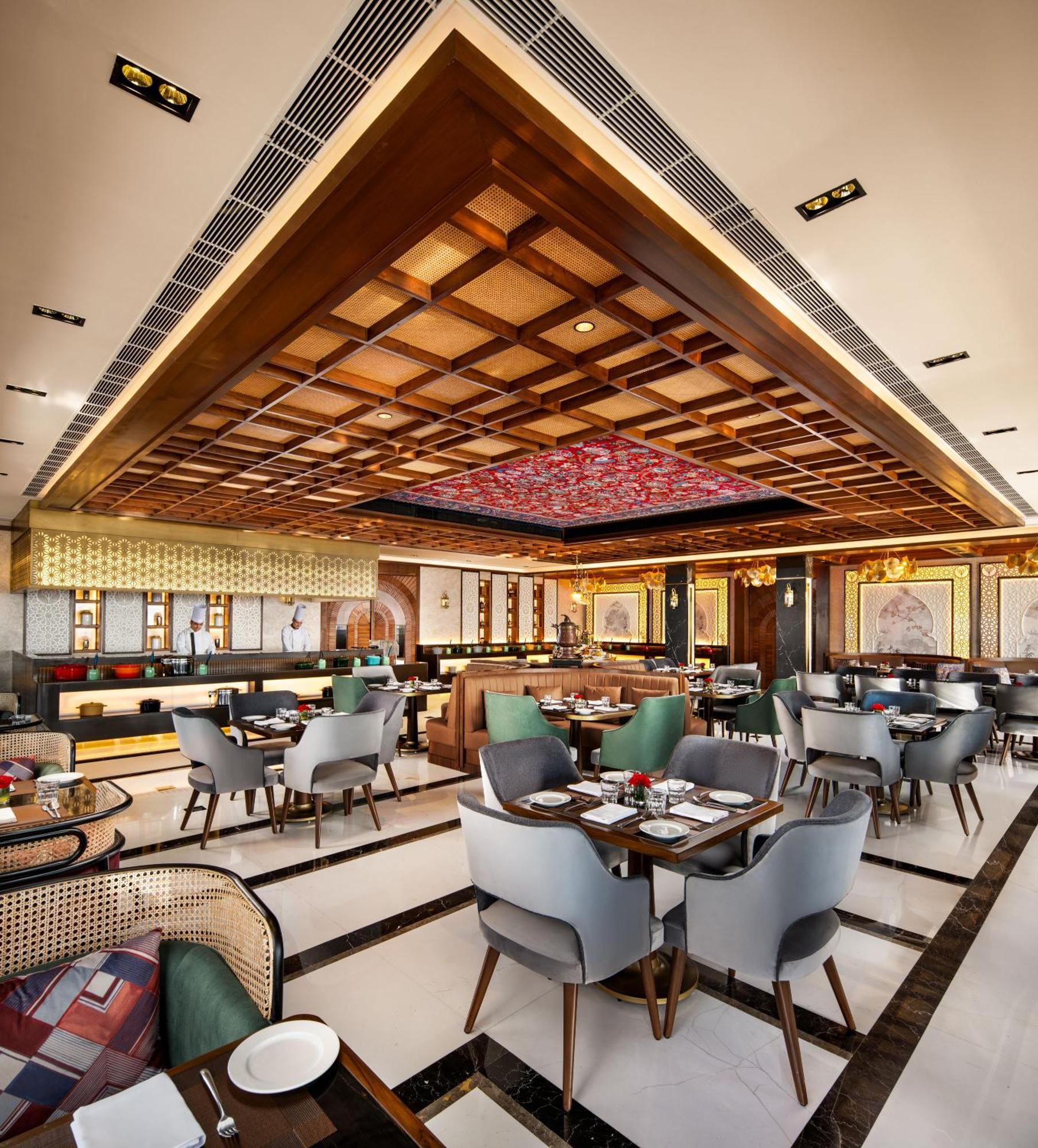 Taj Dal View Srinagar Hotel Exterior photo